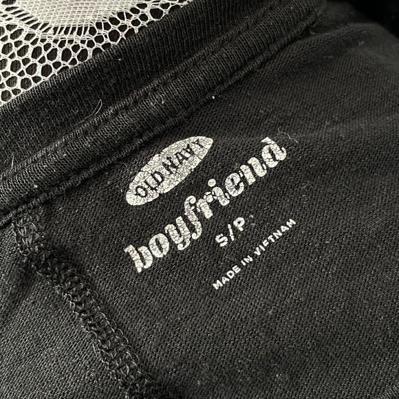 Old Navy Boyfriend Tee - Picture 5 of 5
